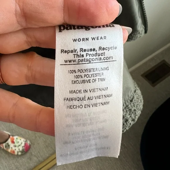 Patagonia Green Teddy Jacket with High Collar - Picture 13 of 15